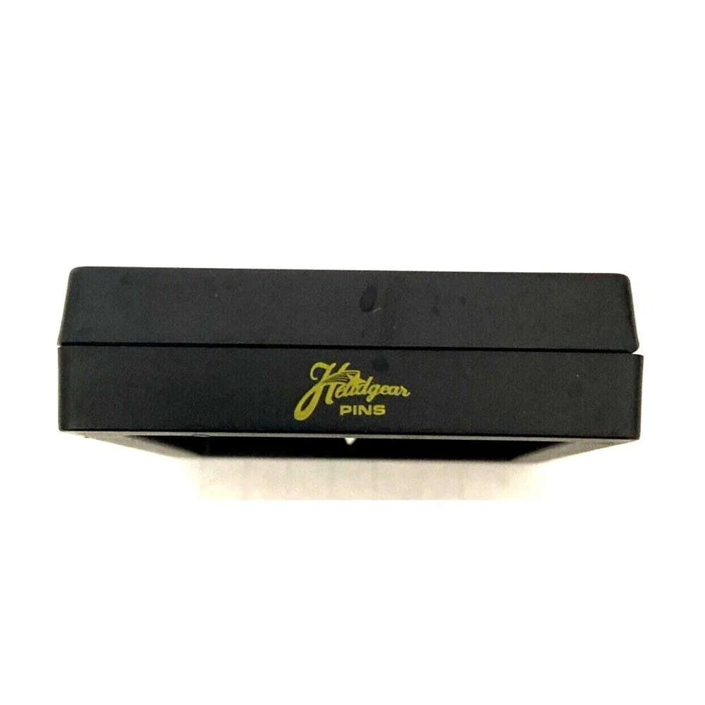 Headgear Pin Monstars #5 White Space Jam‎ Basketball Collector's Box Retro
